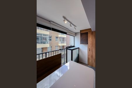 Varanda de kitnet/studio para alugar com 1 quarto, 22m² em Vila Mariana, São Paulo