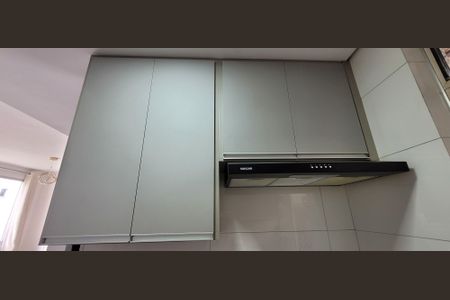 Casa à venda com 90m², 2 quartos e 2 vagas Casa à venda com 90m², 2 quartos e 2 vagasCozinha - Armários