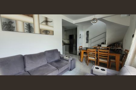 Casa à venda com 90m², 2 quartos e 2 vagas Casa à venda com 90m², 2 quartos e 2 vagassala