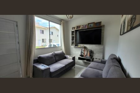 Casa à venda com 90m², 2 quartos e 2 vagas Casa à venda com 90m², 2 quartos e 2 vagassala