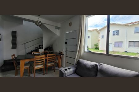 sala  de casa à venda com 2 quartos, 90m² em Chácaras, Betim