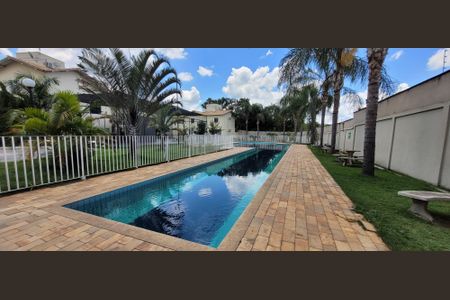 Casa à venda com 90m², 2 quartos e 2 vagas Casa à venda com 90m², 2 quartos e 2 vagasÁrea comum - Piscina