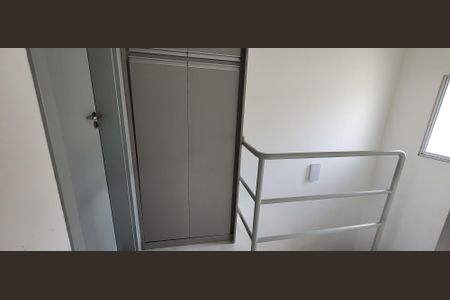 Casa à venda com 90m², 2 quartos e 2 vagas Casa à venda com 90m², 2 quartos e 2 vagasarmário corredor