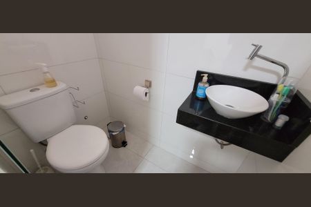 Casa à venda com 90m², 2 quartos e 2 vagas Casa à venda com 90m², 2 quartos e 2 vagaslavabo