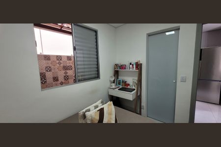 Casa à venda com 90m², 2 quartos e 2 vagas Casa à venda com 90m², 2 quartos e 2 vagasquarto 1