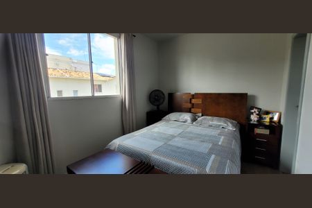 Casa à venda com 90m², 2 quartos e 2 vagas Casa à venda com 90m², 2 quartos e 2 vagassuite