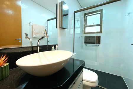 Apartamento à venda com 146m², 3 quartos e 2 vagas Apartamento à venda com 146m², 3 quartos e 2 vagasBanheiro