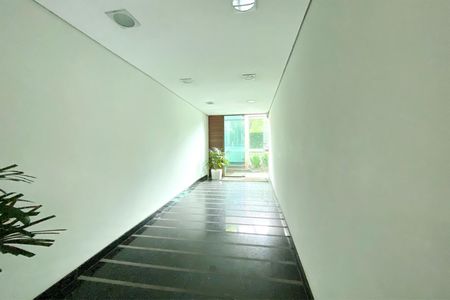 Apartamento à venda com 146m², 3 quartos e 2 vagas Apartamento à venda com 146m², 3 quartos e 2 vagasÁrea comum - Rampa