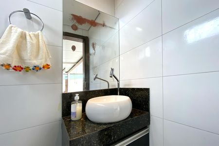 Apartamento à venda com 146m², 3 quartos e 2 vagas Apartamento à venda com 146m², 3 quartos e 2 vagasLavabo externo