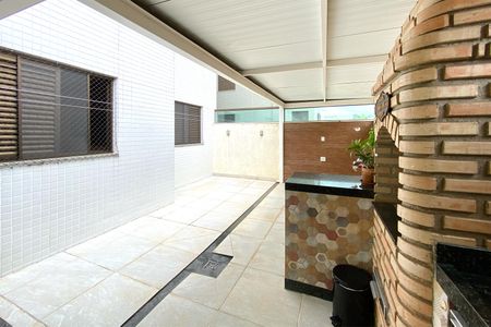 Apartamento à venda com 146m², 3 quartos e 2 vagas Apartamento à venda com 146m², 3 quartos e 2 vagasÁrea privativa