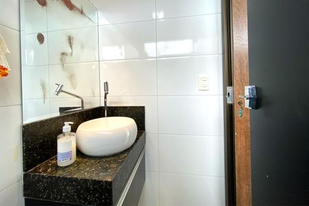 Apartamento à venda com 146m², 3 quartos e 2 vagas Apartamento à venda com 146m², 3 quartos e 2 vagasLavabo externo