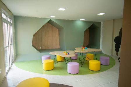 Apartamento para alugar com 56m², 2 quartos e 1 vaga Apartamento para alugar com 56m², 2 quartos e 1 vagaEspaço kids