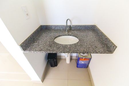 Apartamento para alugar com 40m², 2 quartos e sem vagaBanheiro