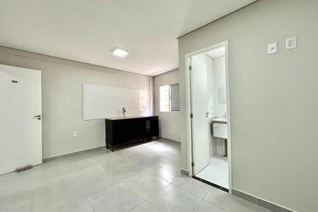 Sala/Quarto de kitnet/studio para alugar com 1 quarto, 22m² em Jabaquara, São Paulo