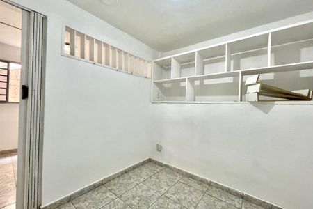 Casa à venda com 300m², 5 quartos e 2 vagasQuarto 2