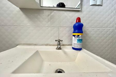 Casa à venda com 300m², 5 quartos e 2 vagasBanheiro 2