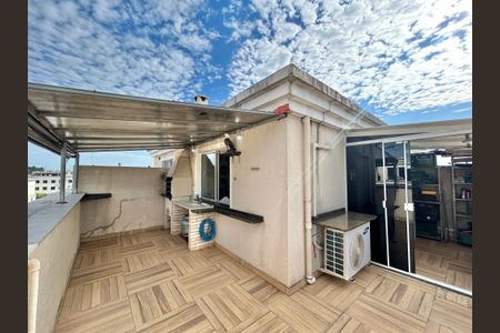 Apartamento à venda com 97m², 2 quartos e 1 vagaVaranda