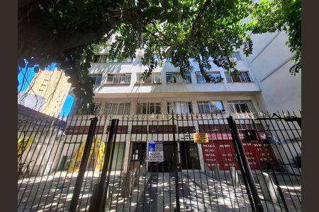 Fachada  de apartamento para alugar com 1 quarto, 40m² em Centro, Rio de Janeiro