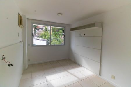 Apartamento à venda com 80m², 2 quartos e 1 vagaSuíte 