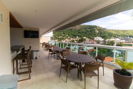 Apartamento à venda com 80m², 2 quartos e 1 vagaÁrea comum