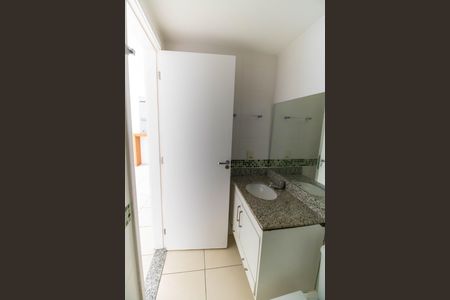 Apartamento à venda com 80m², 2 quartos e 1 vagaBanheiro Social