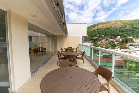 Apartamento à venda com 80m², 2 quartos e 1 vagaÁrea comum