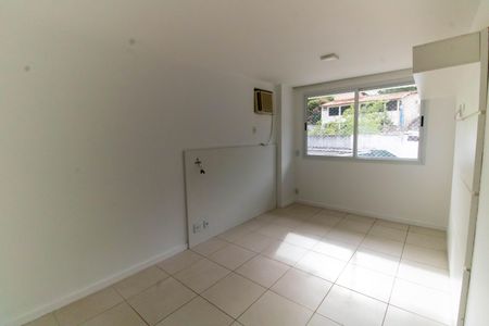 Apartamento à venda com 80m², 2 quartos e 1 vagaSuíte 