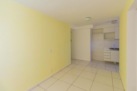 Apartamento para alugar com 49m², 2 quartos e sem vaga Apartamento para alugar com 49m², 2 quartos e sem vagaSala/Cozinha
