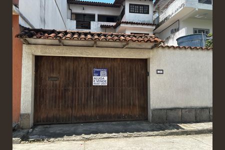 Casa de condomínio para alugar com 144m², 4 quartos e 1 vagaFachada