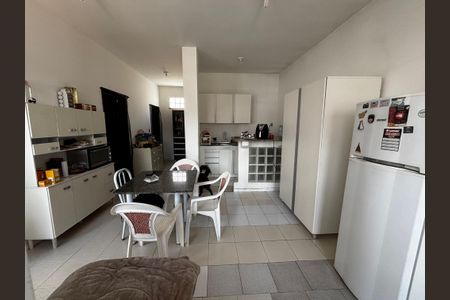 Casa de condomínio para alugar com 144m², 4 quartos e 1 vagaCozinha 2