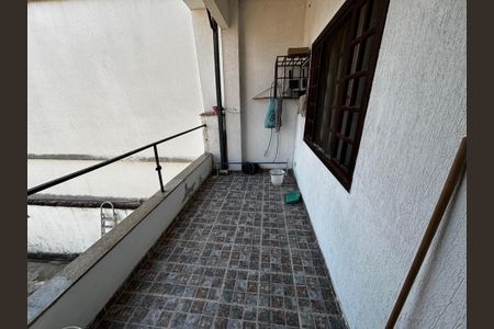 Casa de condomínio para alugar com 144m², 4 quartos e 1 vagaVaranda