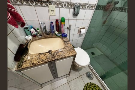 Casa de condomínio para alugar com 144m², 4 quartos e 1 vagaBanheiro 2