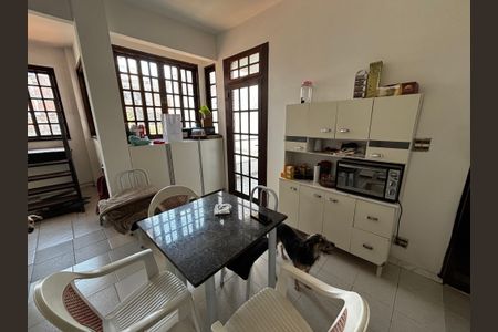 Casa de condomínio para alugar com 144m², 4 quartos e 1 vagaCozinha 2