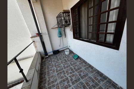 Casa de condomínio para alugar com 144m², 4 quartos e 1 vagaVaranda