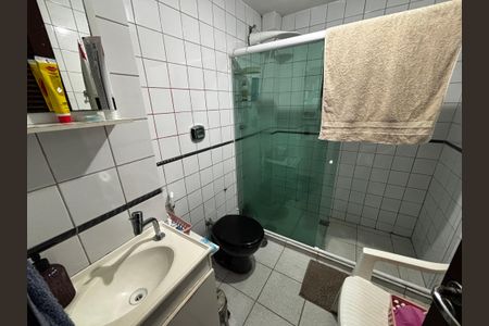 Casa de condomínio para alugar com 144m², 4 quartos e 1 vagaBanheiro 1