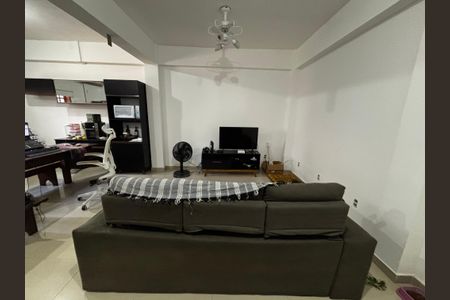 Casa de condomínio para alugar com 144m², 4 quartos e 1 vagaSala