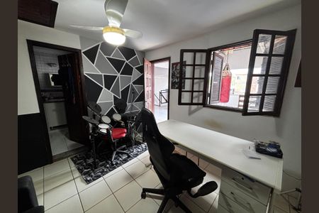 Casa de condomínio para alugar com 144m², 4 quartos e 1 vagaQuarto 4