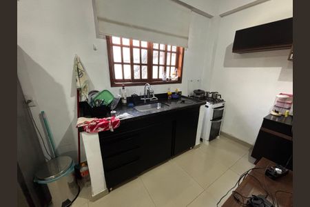 Casa de condomínio para alugar com 144m², 4 quartos e 1 vagaCozinha 1
