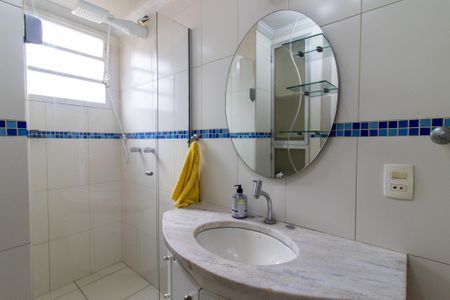 Apartamento à venda com 76m², 3 quartos e 1 vaga Apartamento à venda com 76m², 3 quartos e 1 vagaBanheiro