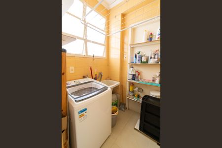 Apartamento à venda com 76m², 3 quartos e 1 vaga Apartamento à venda com 76m², 3 quartos e 1 vagaCozinha e Área de Serviço