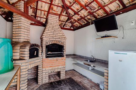 Apartamento para alugar com 50m², 2 quartos e 1 vaga Apartamento para alugar com 50m², 2 quartos e 1 vagaÁrea comum - Churrasqueira