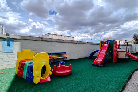 Apartamento para alugar com 50m², 2 quartos e 1 vaga Apartamento para alugar com 50m², 2 quartos e 1 vagaÁrea comum - Playground