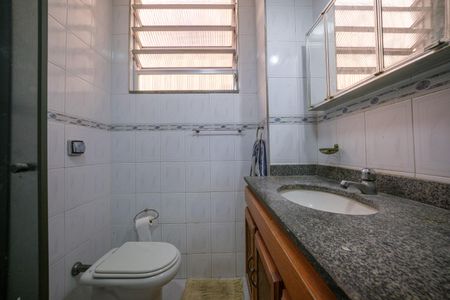 Casa de condomínio à venda com 70m², 2 quartos e sem vaga Casa de condomínio à venda com 70m², 2 quartos e sem vagaBanheiro