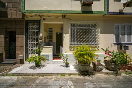 Casa de condomínio à venda com 70m², 2 quartos e sem vaga Casa de condomínio à venda com 70m², 2 quartos e sem vagaFachada da Casa