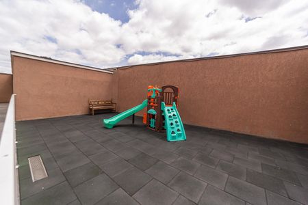 Apartamento à venda com 40m², 2 quartos e sem vagaÁrea comum - Playground