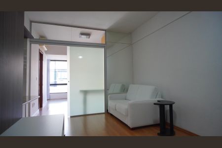 Sala  de apartamento para alugar com 1 quarto, 45m² em Centro Histórico, Porto Alegre