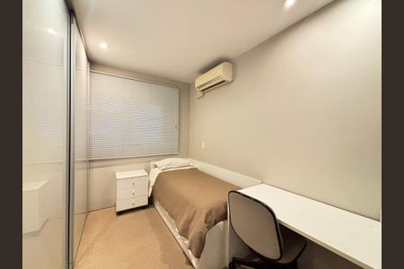 Apartamento à venda com 130m², 3 quartos e 3 vagasSuíte 1