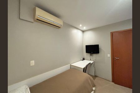 Apartamento à venda com 130m², 3 quartos e 3 vagasSuíte 1