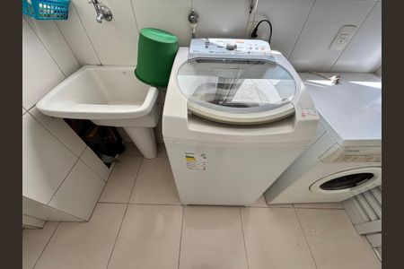 Apartamento à venda com 130m², 3 quartos e 3 vagasÁrea de Serviço