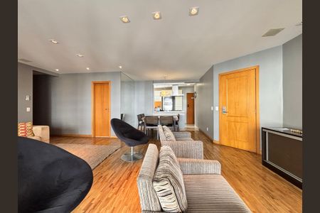 Sala de apartamento à venda com 3 quartos, 130m² em Vila Olímpia, São Paulo